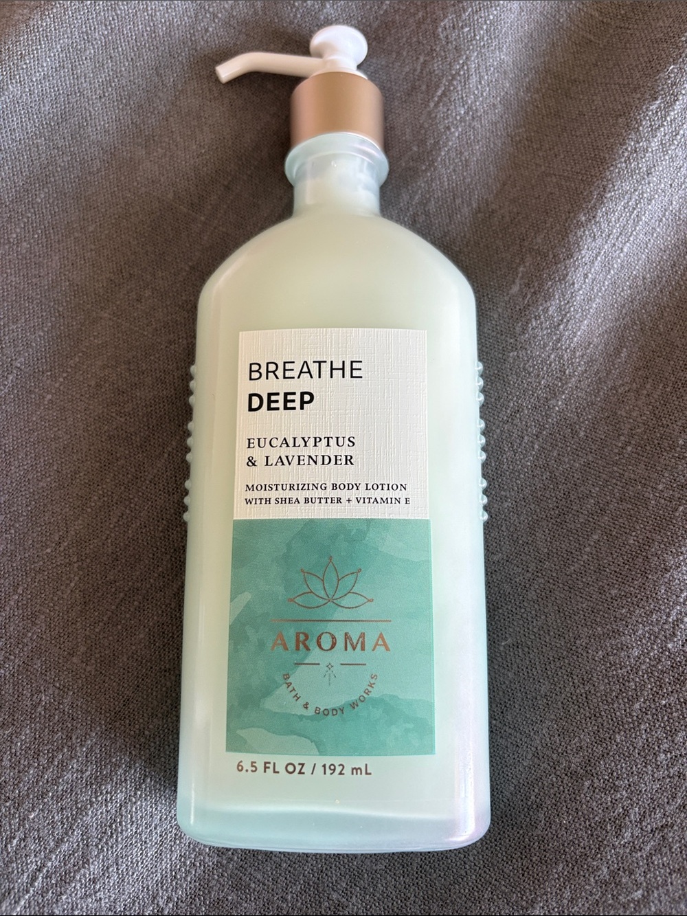 NWT Bath & Body Works Aromatherapy Lotion